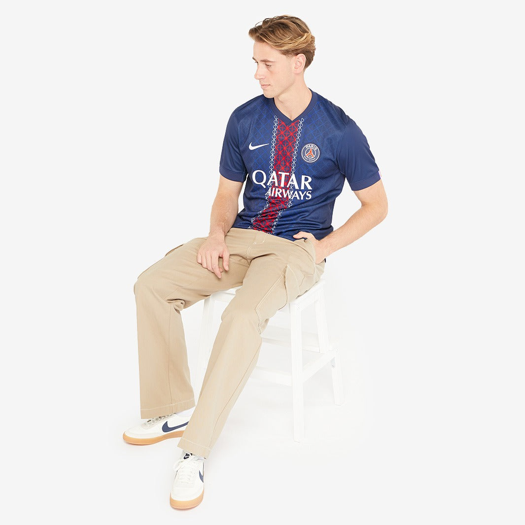 Camisa  Paris Saint Germain 2025/26 I Torcedor - Vista Frontal/Detalhes