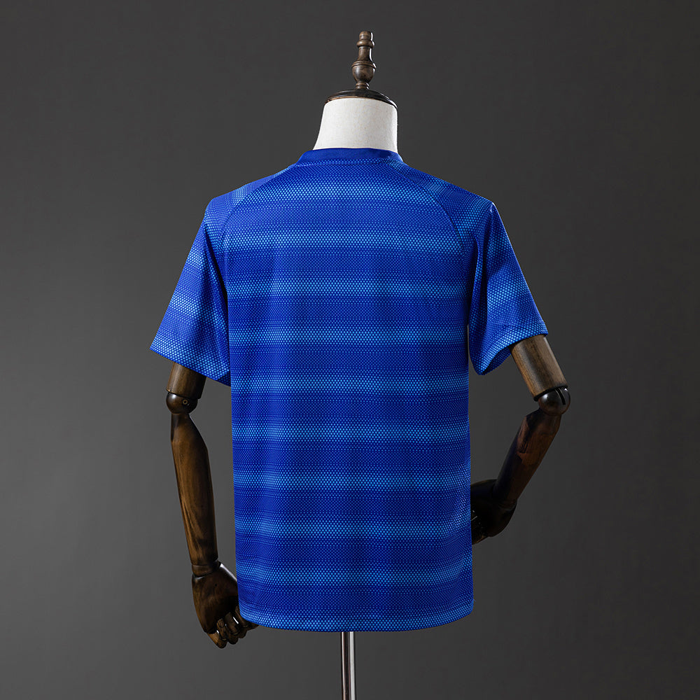 Camisa Retrô Seleção Brasil Azul 2014 - Vista Frontal/Detalhes