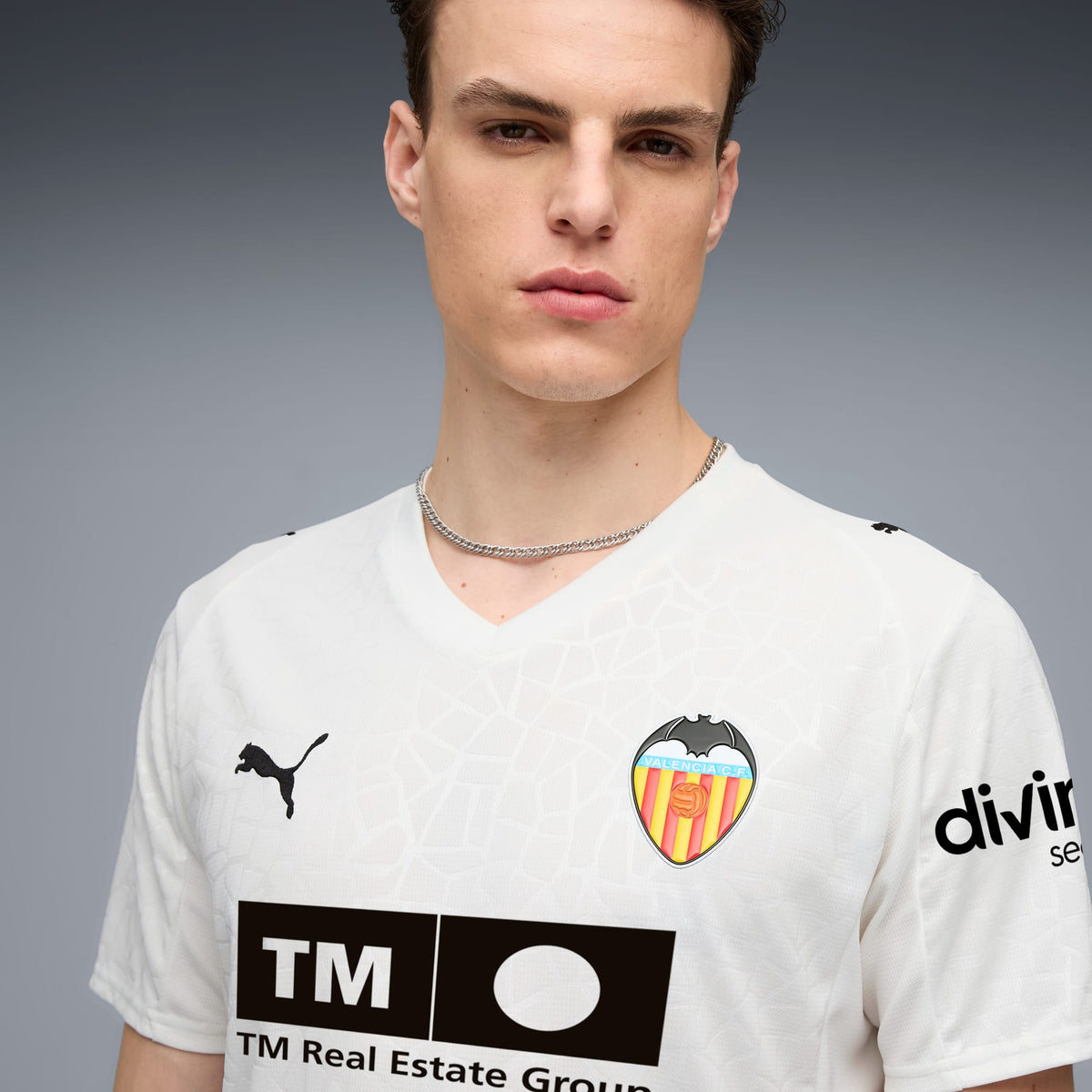 Camisa  Valencia 2025/26 I - Vista Frontal/Detalhes